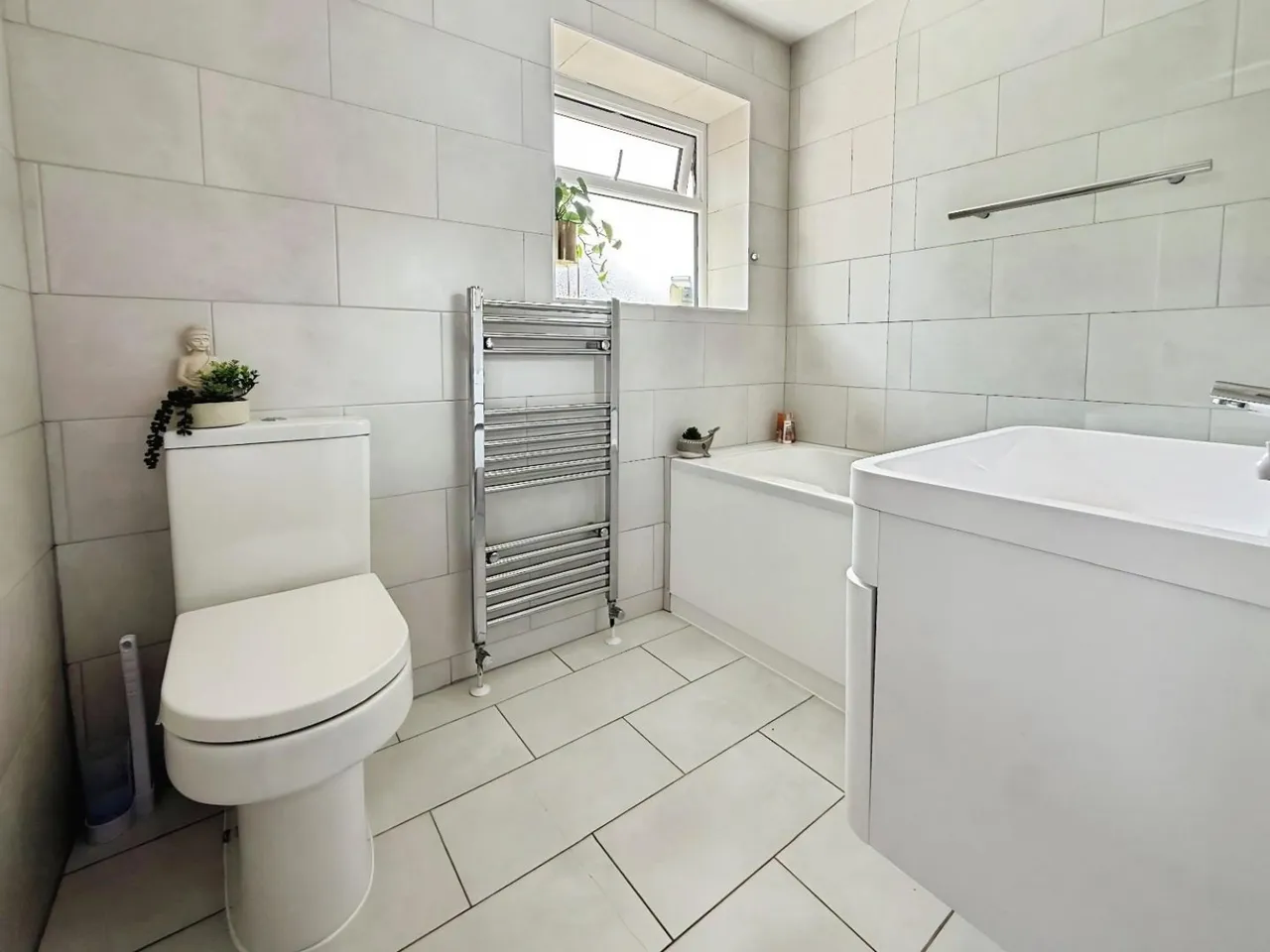 Milton Avenue, Tamworth, B79, photo 12