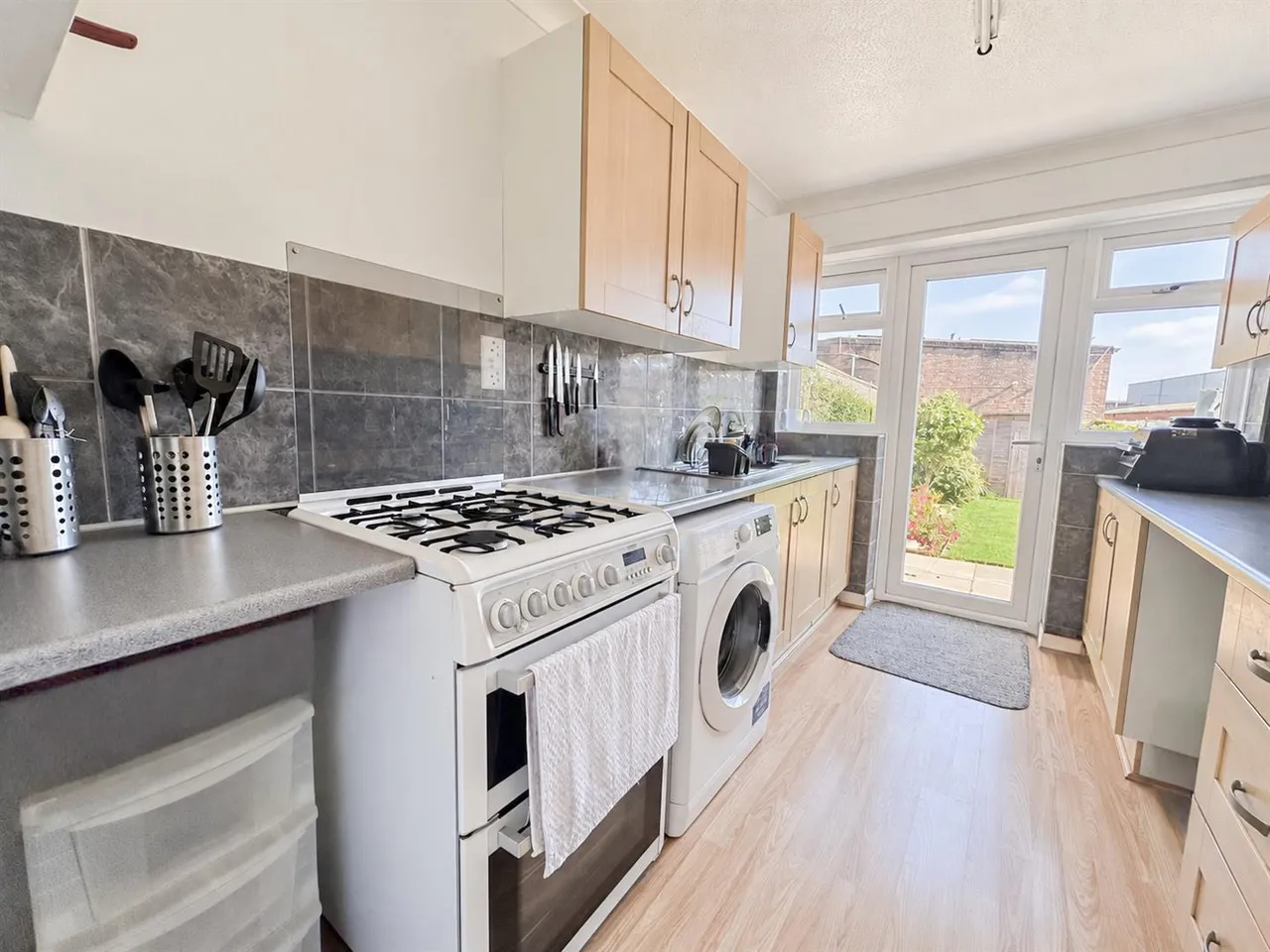 Ridgewood Gardens, Bexhill-On-Sea, TN40, photo 7