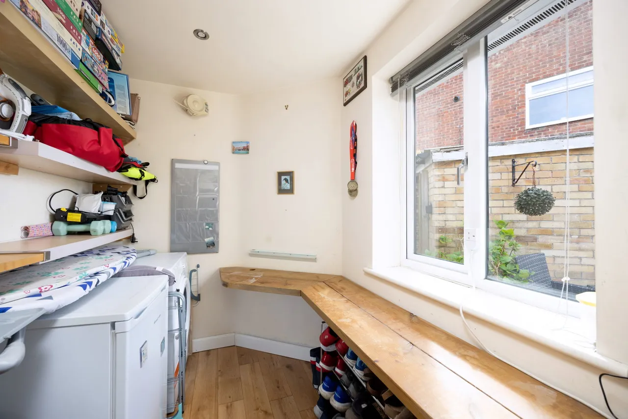 Drakes Avenue, Devizes, SN10, photo 34
