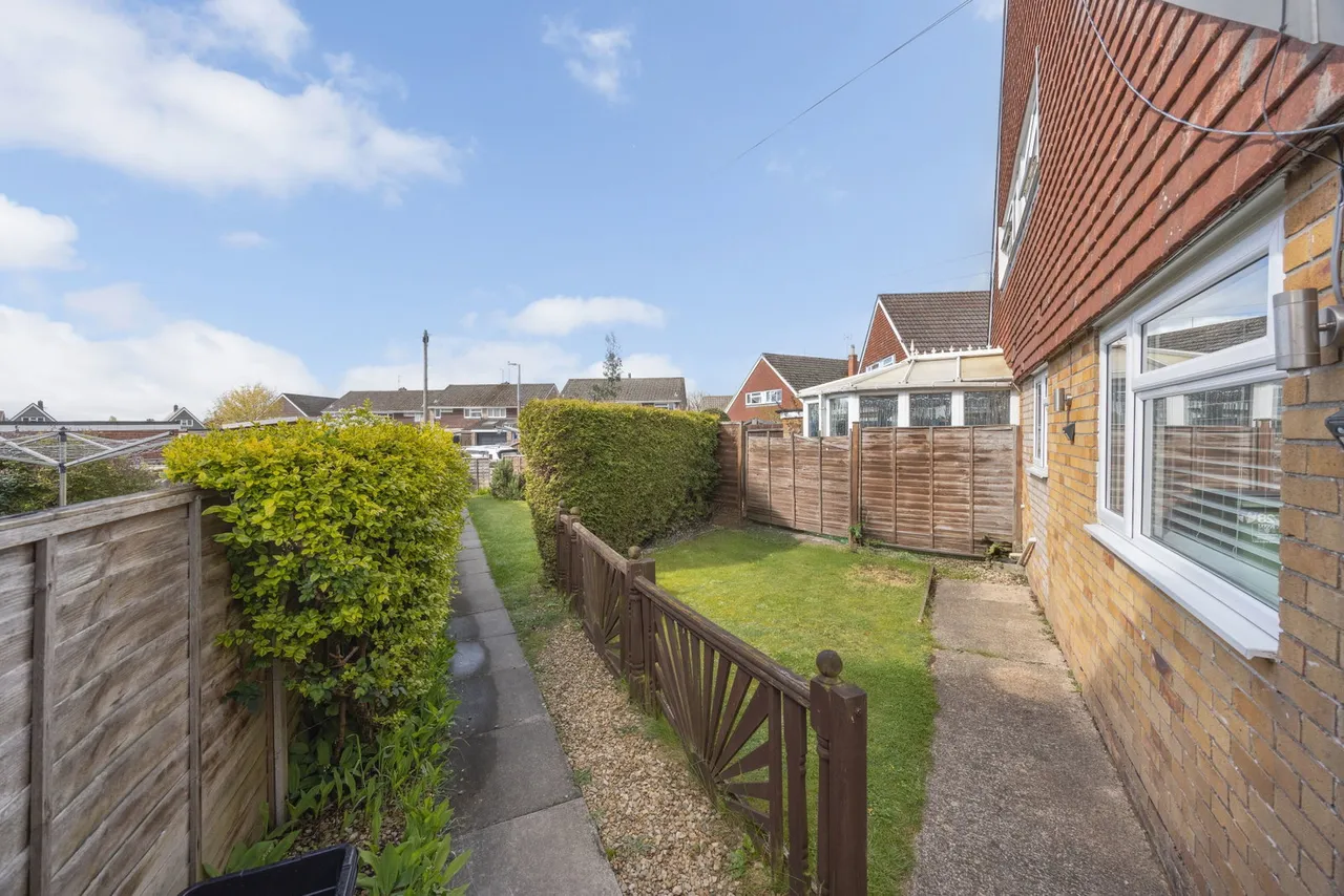 Drakes Avenue, Devizes, SN10, photo 47