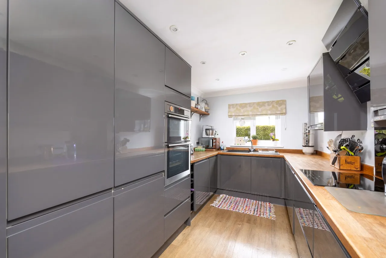 Drakes Avenue, Devizes, SN10, photo 28