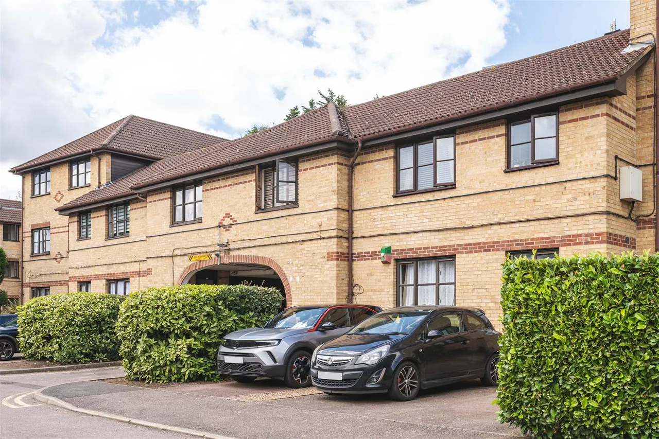 Hickory Close, Edmonton, N9, photo 10