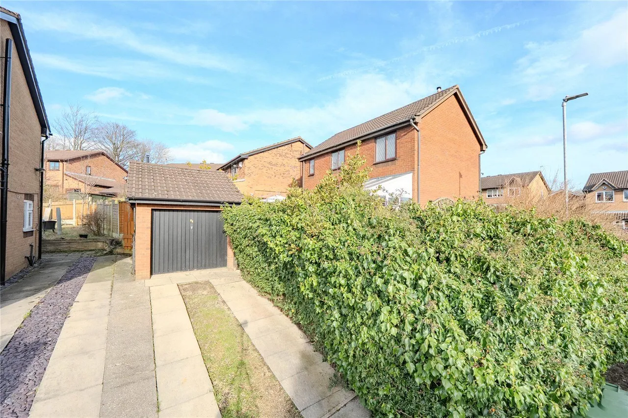Haven Chase, Leeds, LS16, photo 13