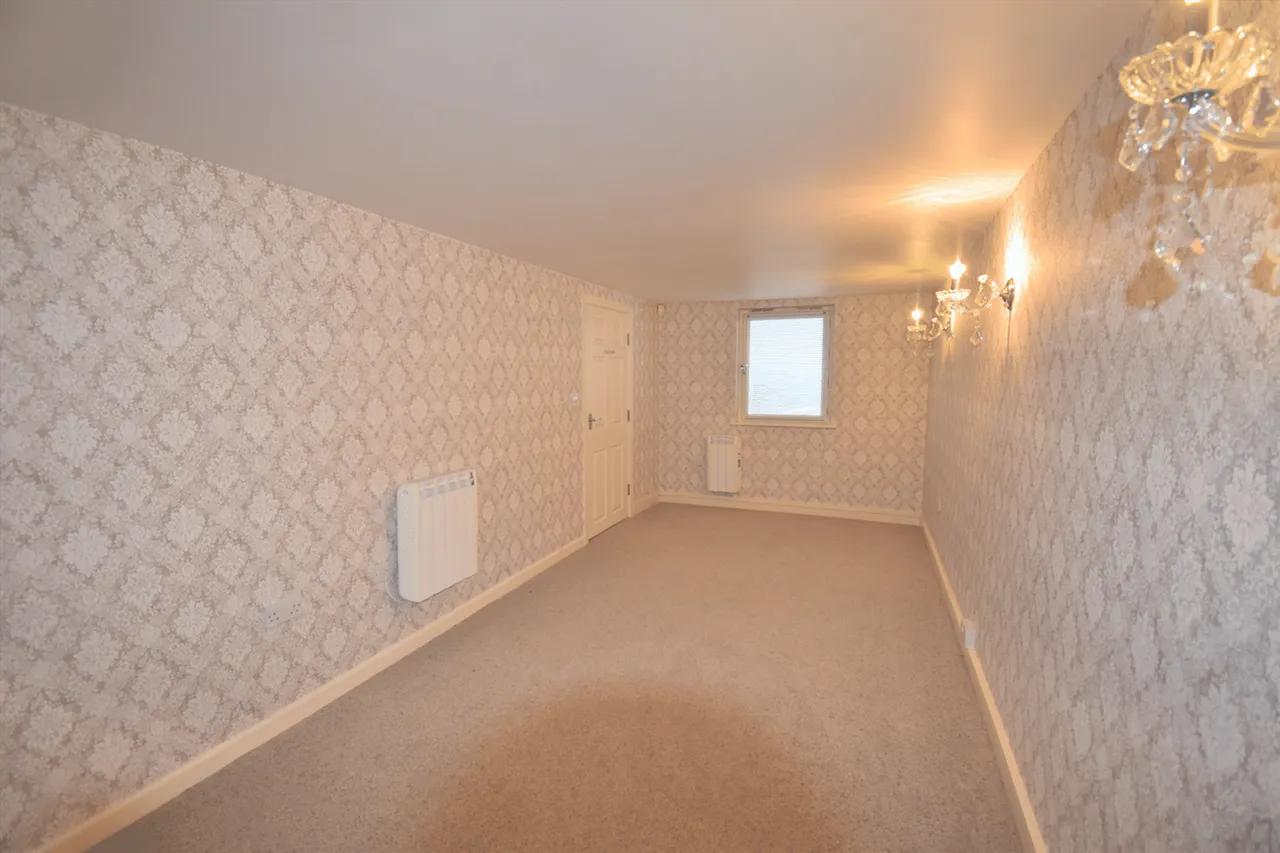 The Old Co-Op Church Street, High Peak, photo 8