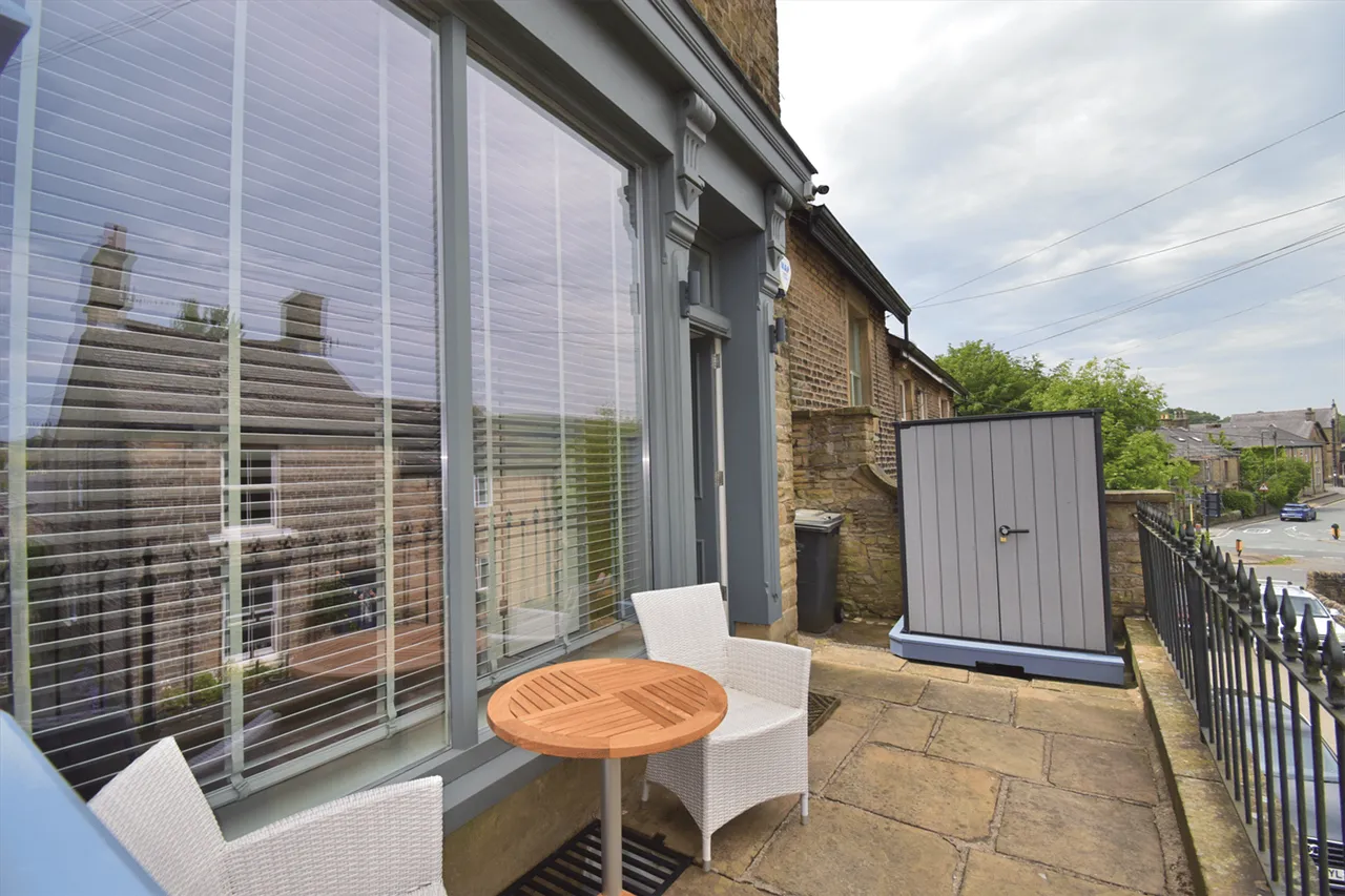 2 bed flat for sale, The Old Co-Op Church Street, High Peak