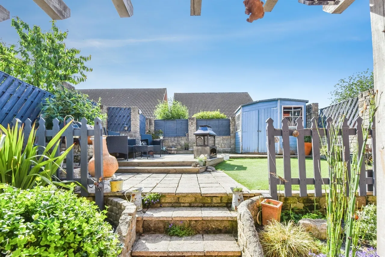 Nightingale Avenue, Frome, photo 2