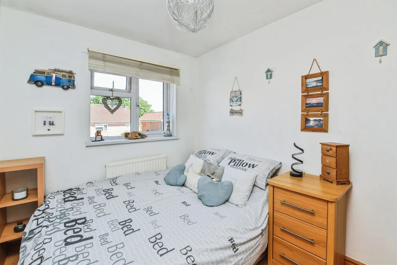 Nightingale Avenue, Frome, photo 8