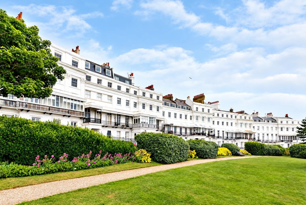 4 bed flat for sale, Lewes Crescent, Brighton, BN2