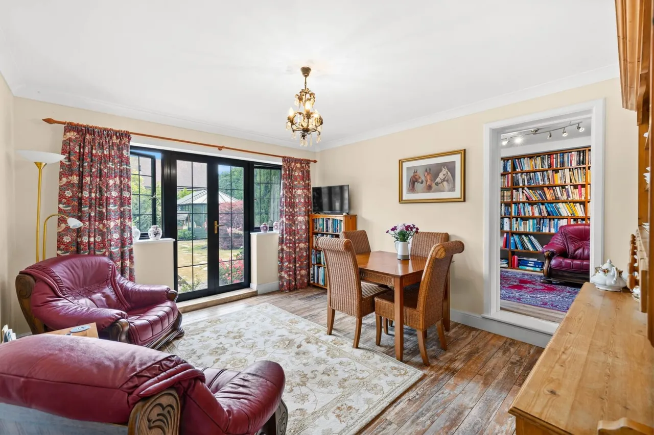 Crawley Down Road, Felbridge, East Grinstead, East Grinstead, RH19 2NT, photo 10