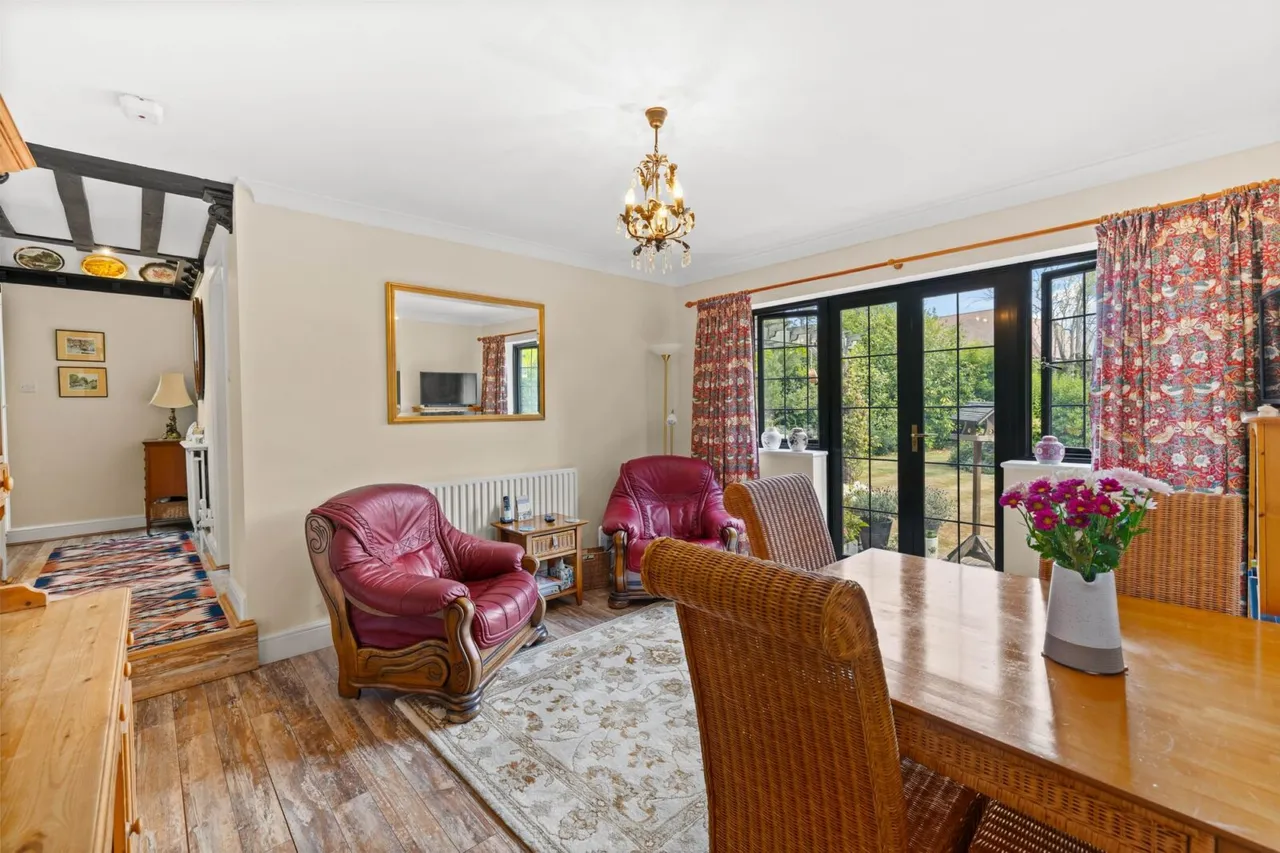 Crawley Down Road, Felbridge, East Grinstead, East Grinstead, RH19 2NT, photo 6