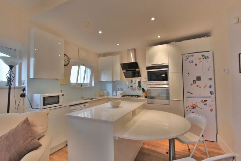 Queens Place, Brighton And Hove BN3 2LT, photo 4