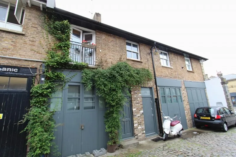 house to rent — Queens Place, Brighton And Hove BN3 2LT
