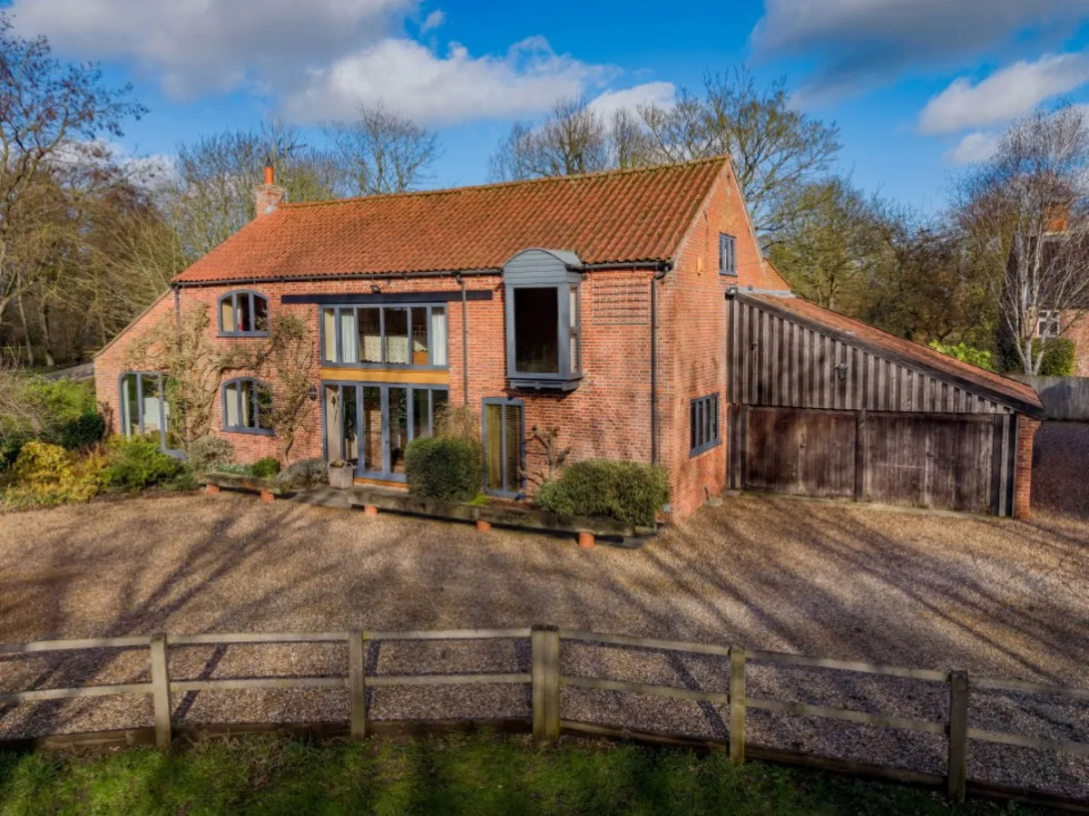 4 bed barn conversion for sale, Stone Lane, Twyford, NR20