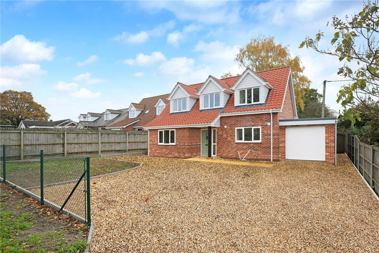 Norwich Road, Poringland, Norwich, Norfolk, NR14, photo 2