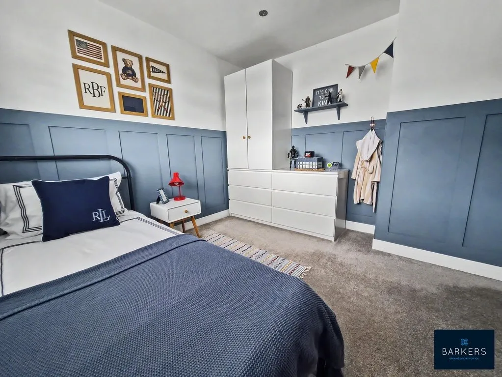 Southcroft Avenue, Birkenshaw BD11 2DD, photo 12