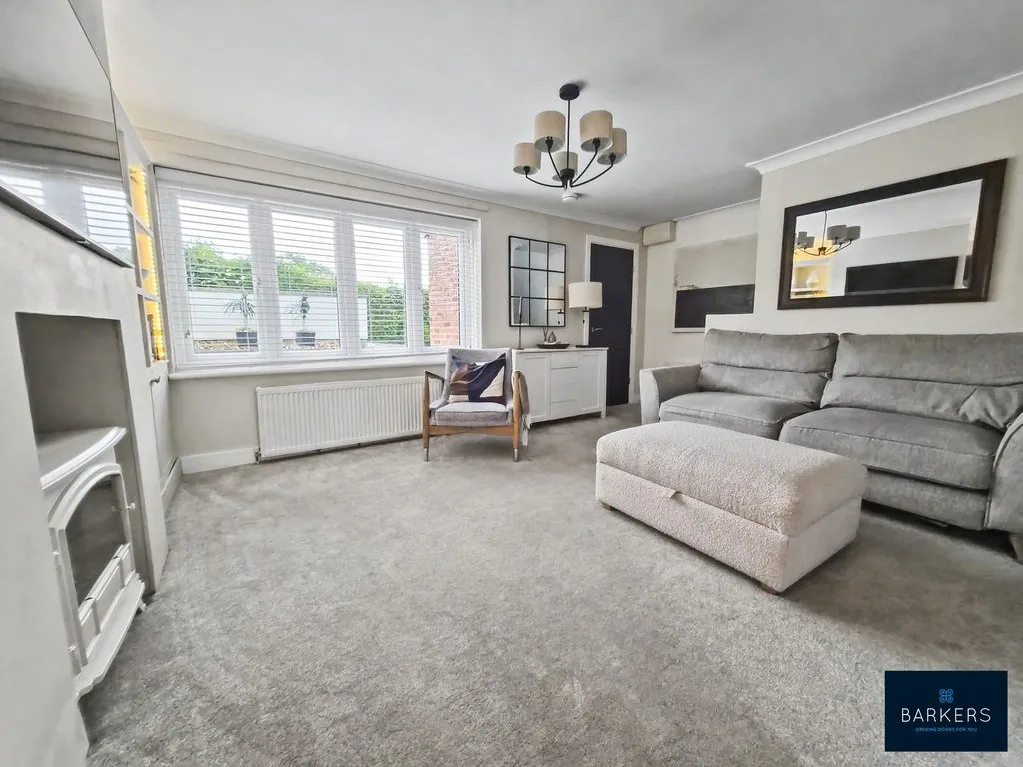 Southcroft Avenue, Birkenshaw BD11 2DD, photo 20