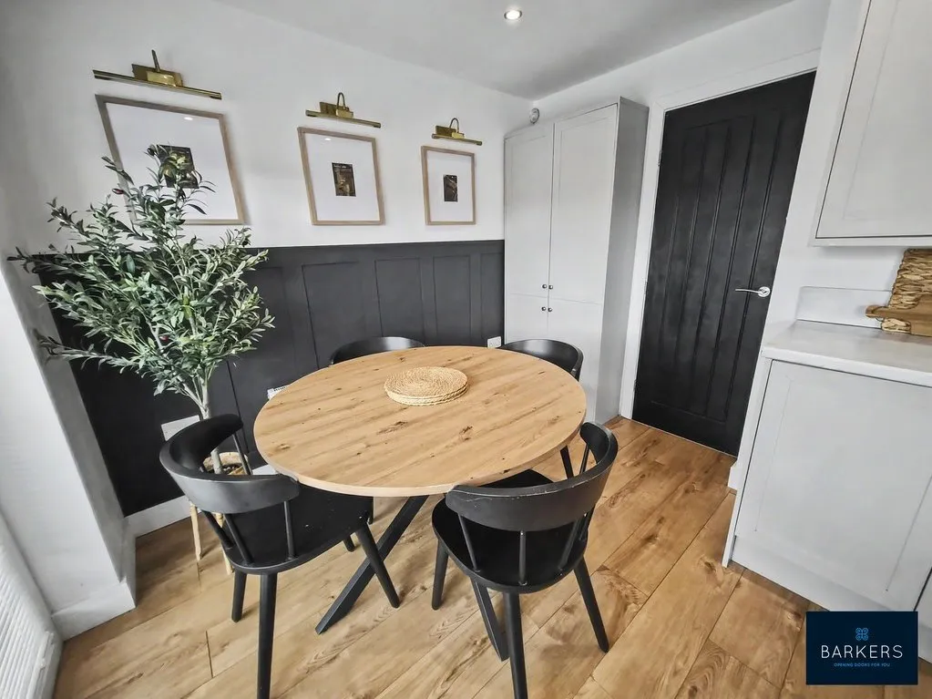 Southcroft Avenue, Birkenshaw BD11 2DD, photo 6