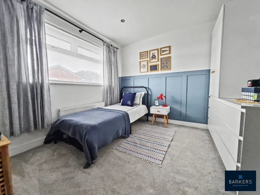 Southcroft Avenue, Birkenshaw BD11 2DD, photo 11