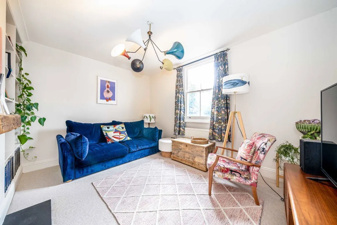 Linkfield Road, TW7, photo 2