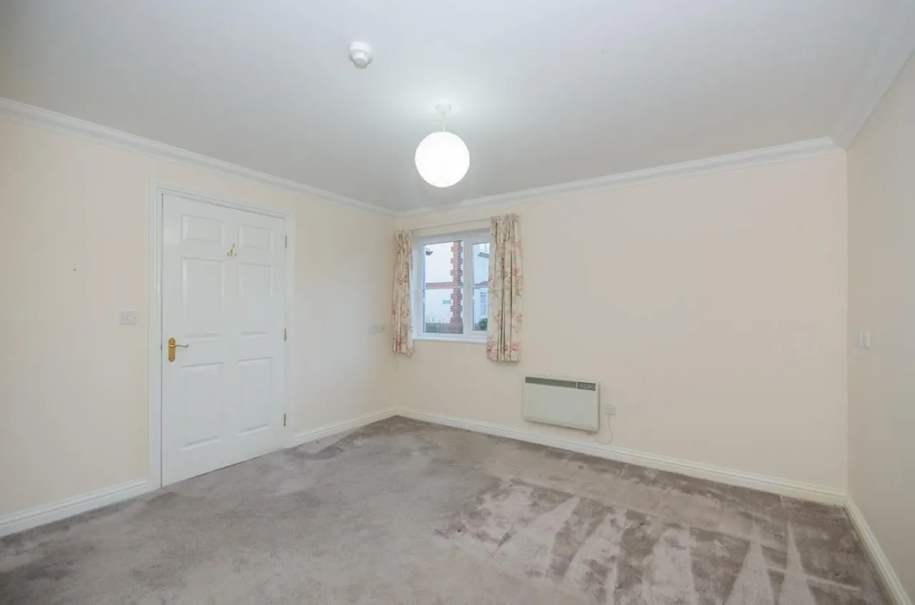 Partridge Drive, Downend, BS16, photo 6