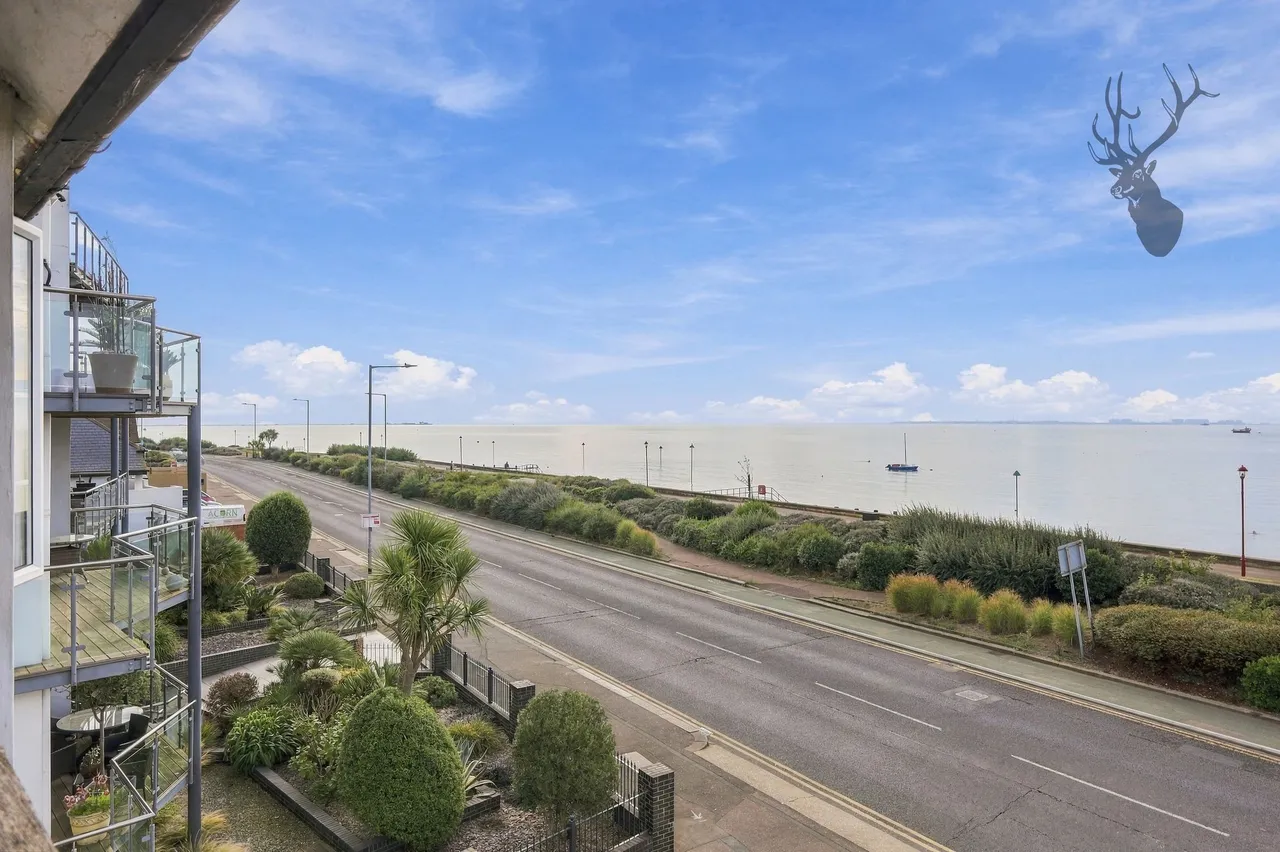 Chalkwell Esplanade, Westcliff-On-Sea, SS0, photo 5