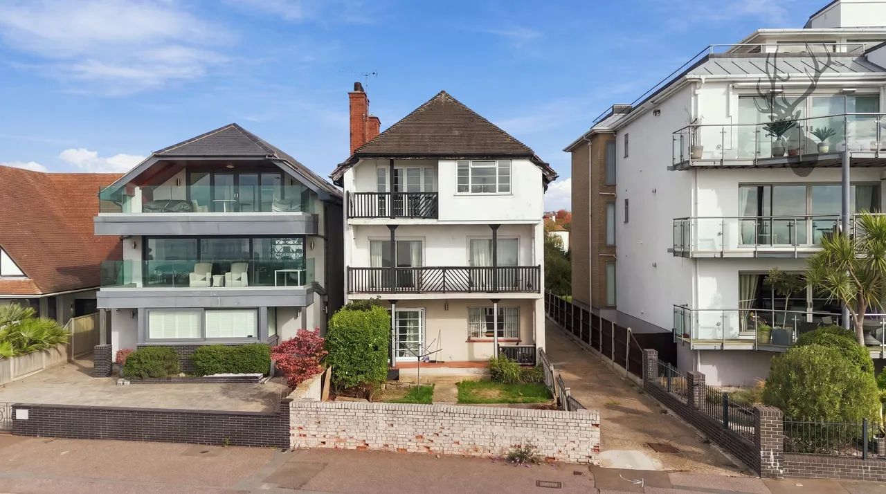 1 bed flat to rent, Chalkwell Esplanade, Westcliff-On-Sea, SS0