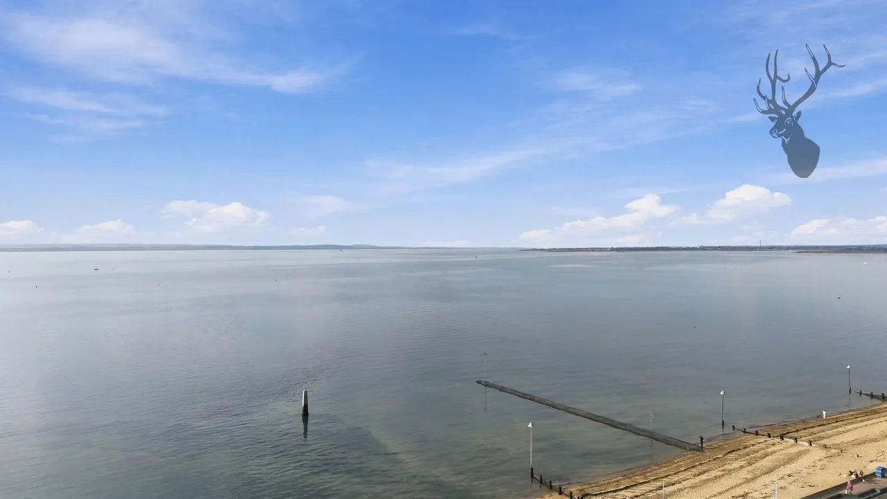Chalkwell Esplanade, Westcliff-On-Sea, SS0, photo 17