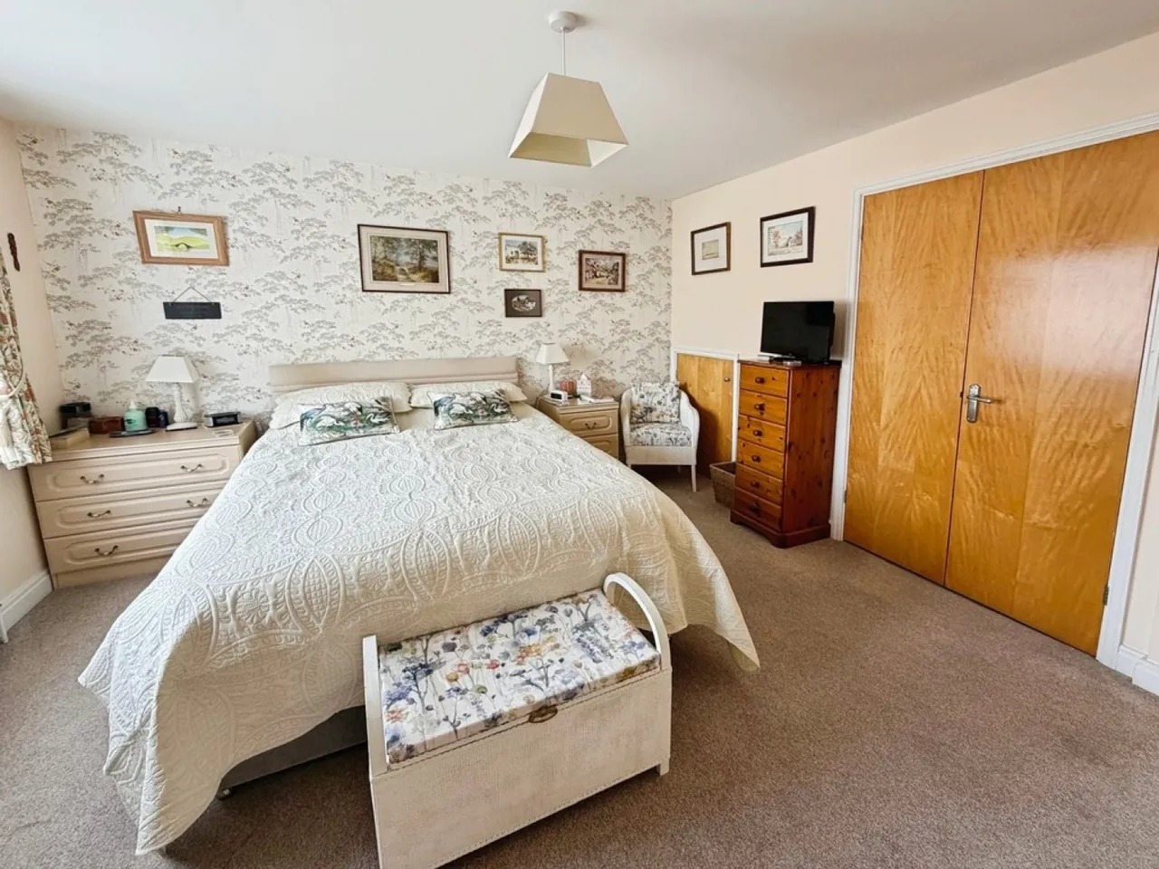 Lansdowne Close, Dilton Marsh, photo 10