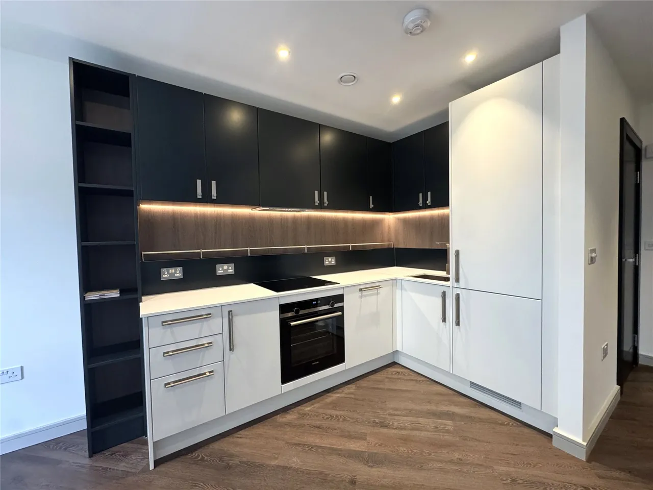Eden Grove, Staines, TW18, photo 7