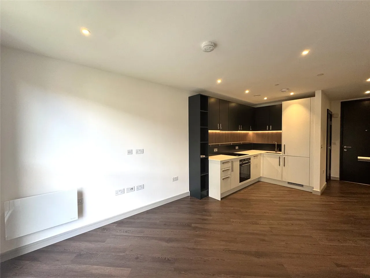 Eden Grove, Staines, TW18, photo 9