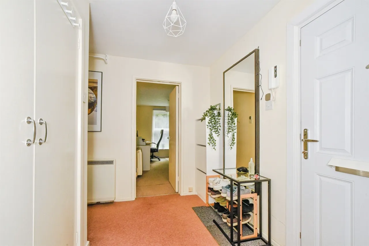 Tollgate Road, Salisbury, SP1, photo 6