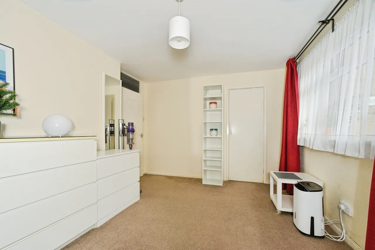Tollgate Road, Salisbury, SP1, photo 7