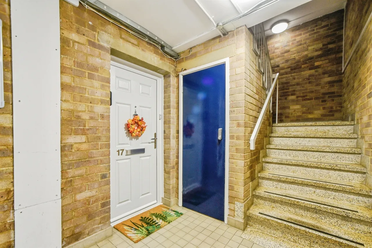 Tollgate Road, Salisbury, SP1, photo 12