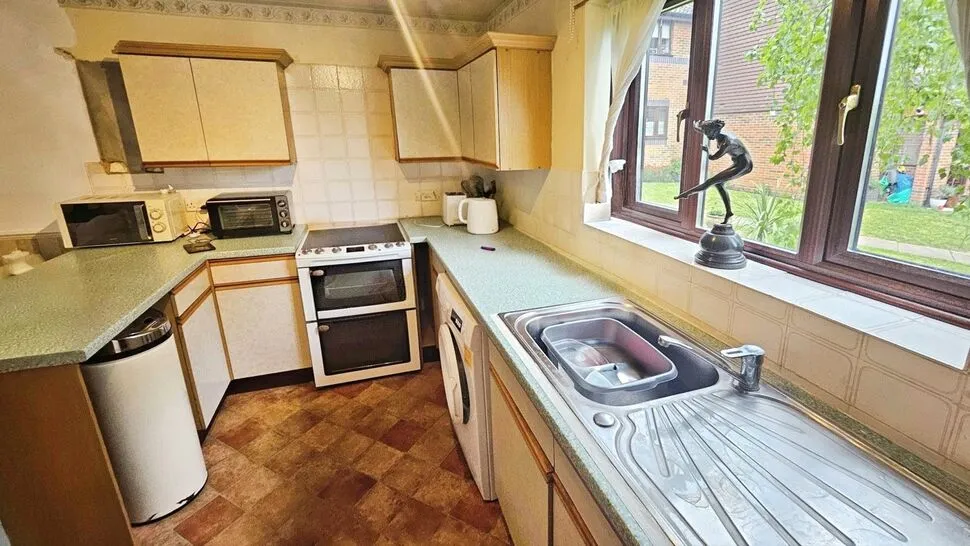 Woodfall Drive, Crayford, DA1, photo 5