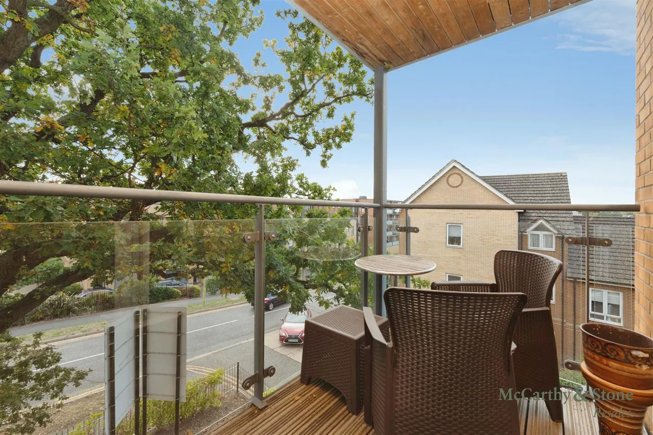Studio Way, Borehamwood, WD6, photo 3