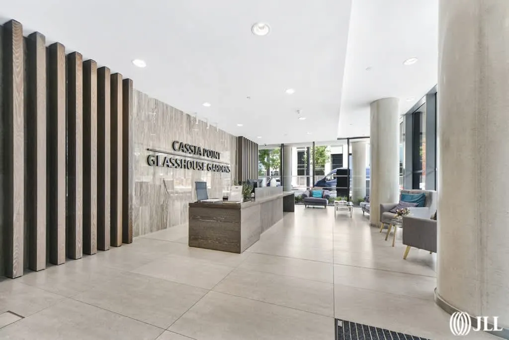 Glasshouse Gardens, London, E20, photo 15