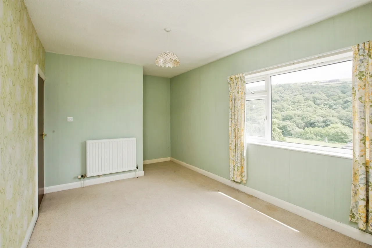 Coronation Terrace, Kebroyd, photo 10