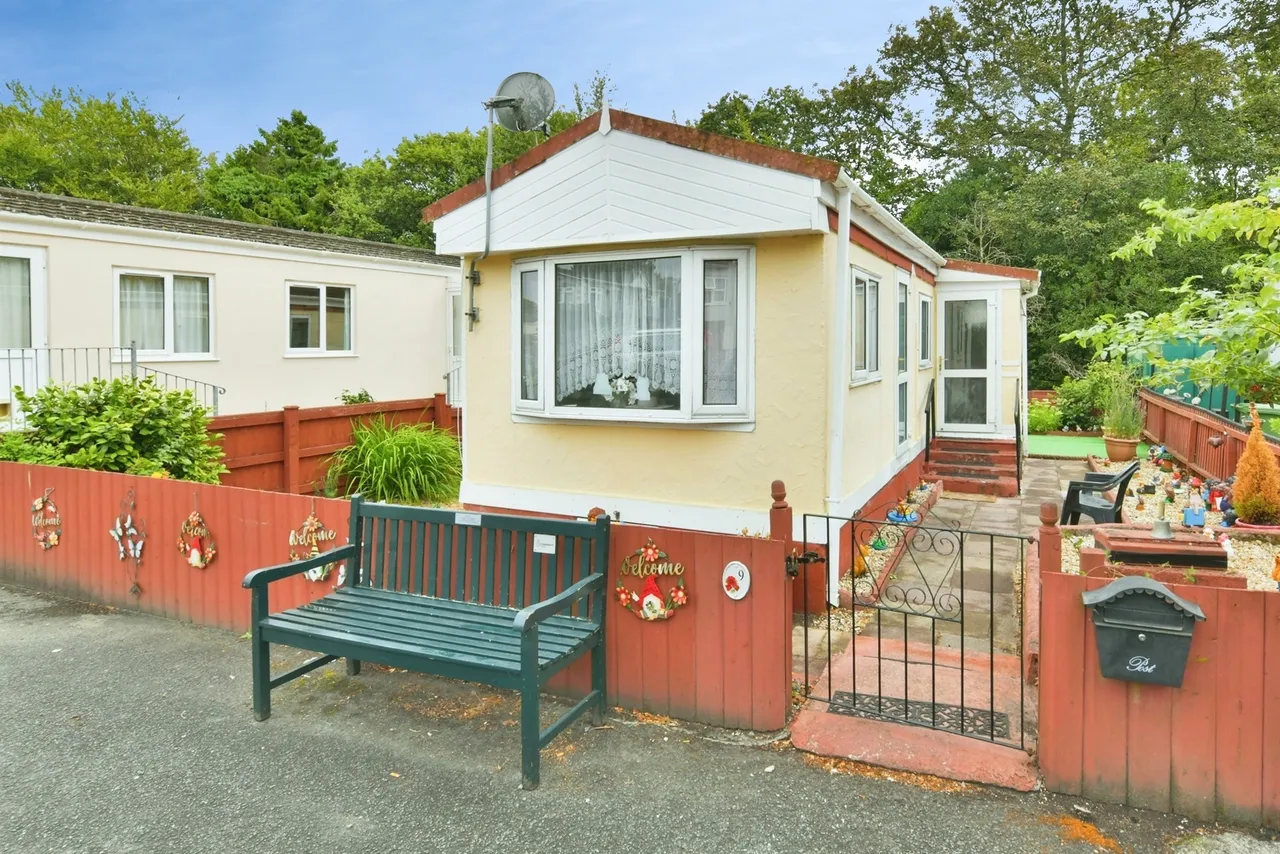 1 bed park home for sale — Willow Walk, Glenholt Park, PLYMOUTH