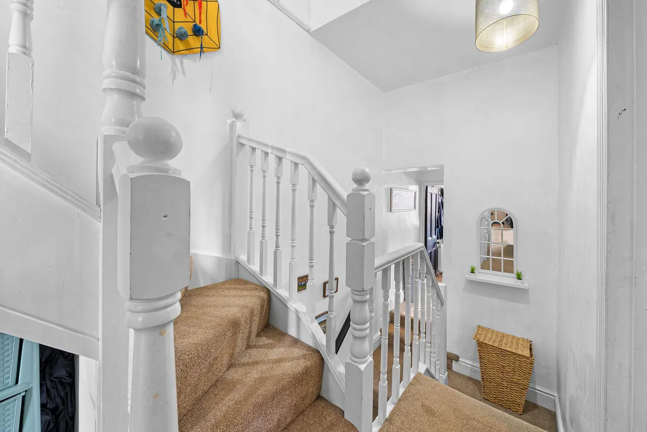Stonefall Avenue, Harrogate, HG2, photo 7