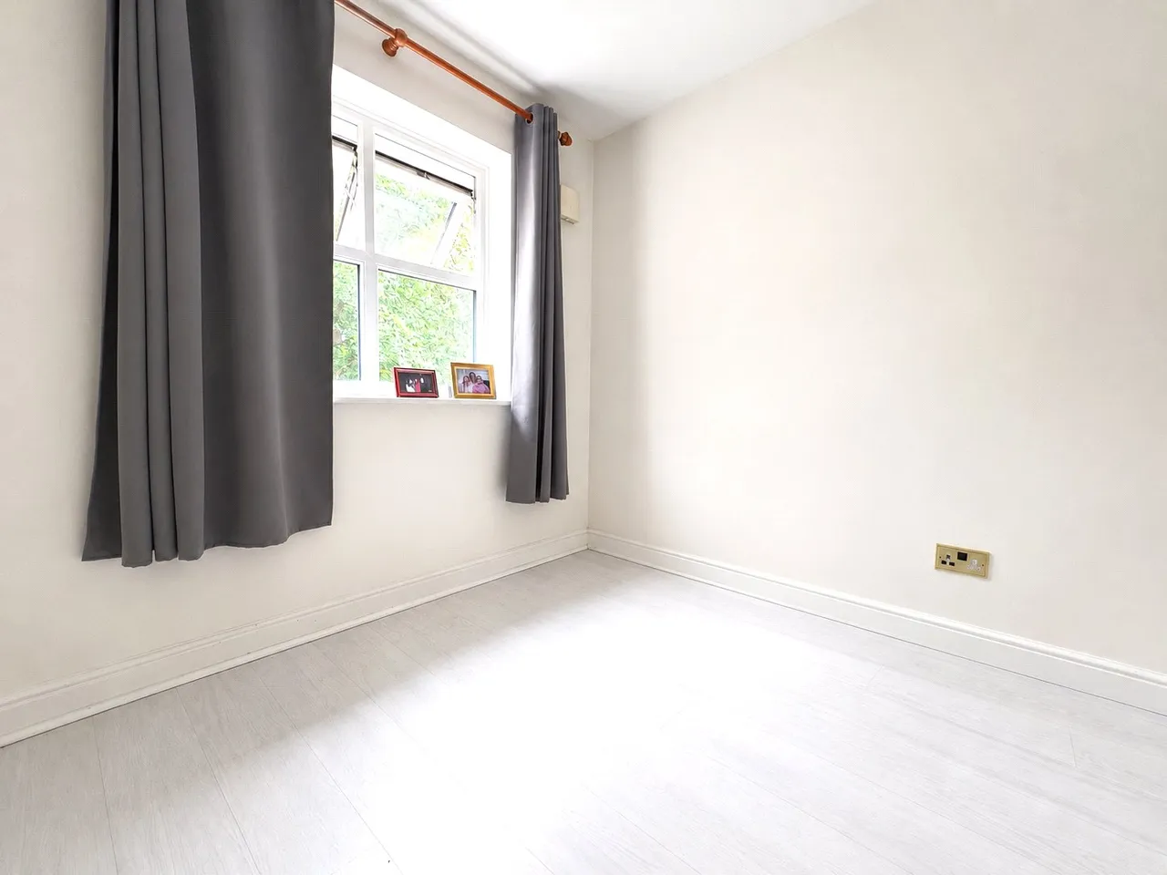 Derry Close, Ash Vale, Surrey, GU12 5SR, photo 11
