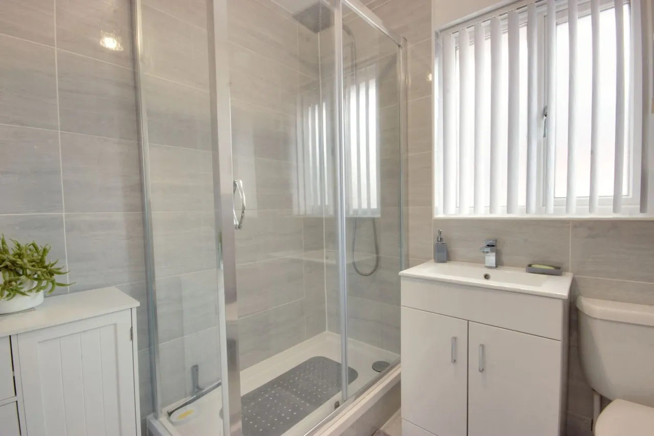 Rowan Avenue, Beverley, HU17, photo 11