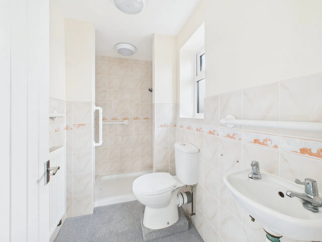 Blue Rock Crescent, Bream, GL15, photo 12