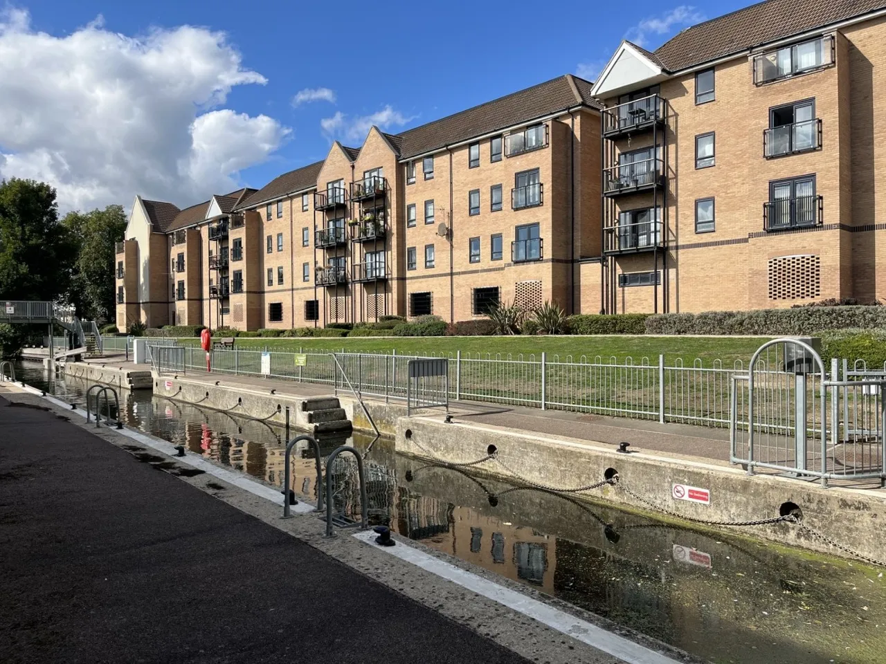 2 bed flat for sale, Little Paxton, St Neots, PE19