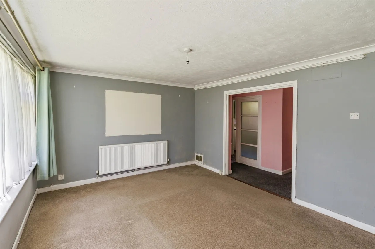 St Andrews Gardens, Worthing, BN13, photo 3