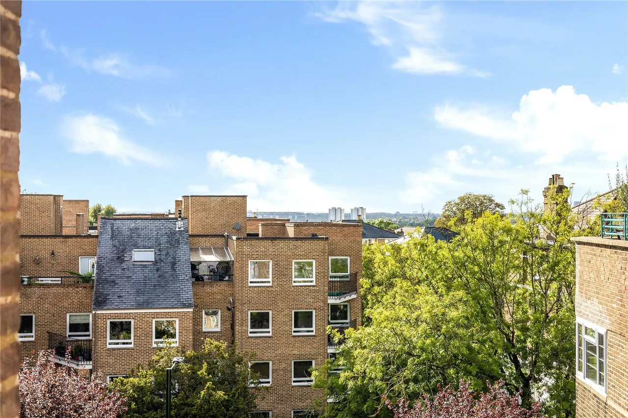 Selwyn Court, Church Road, Richmond, TW10, photo 11