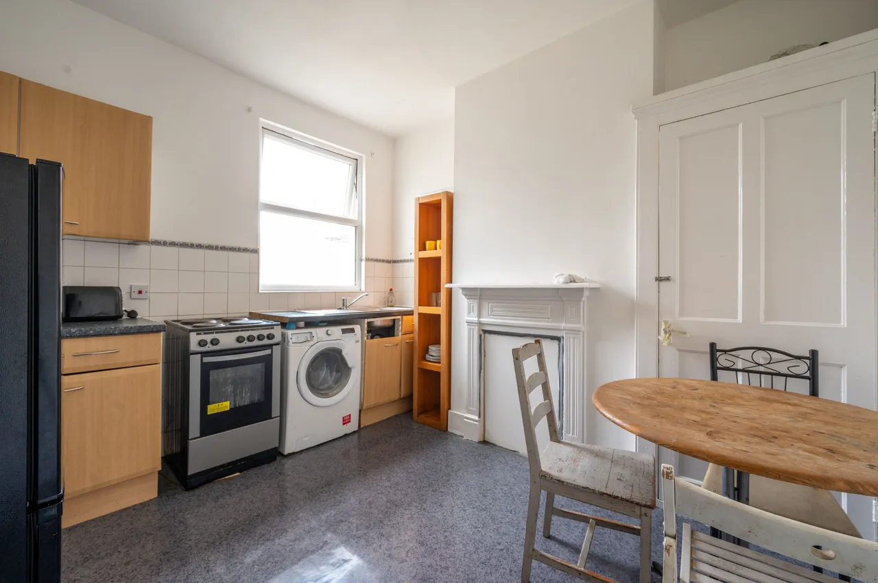 160 First Floor Flat, Harold Road, photo 3