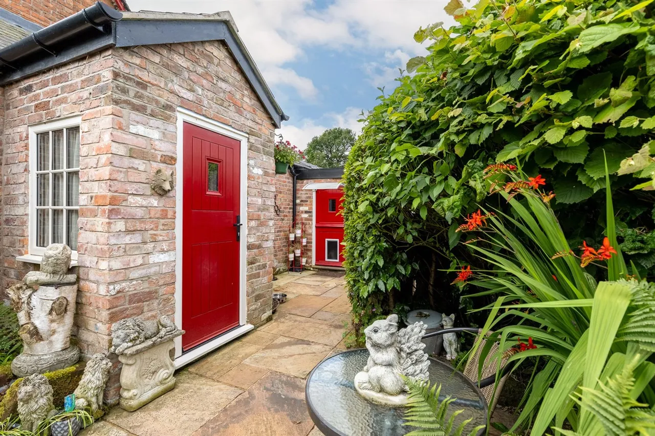 Stone House Lane, Tarporley, photo 5