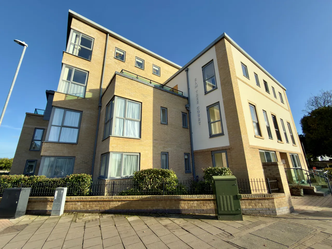 2 bed flat for sale — High Street, Huntingdon, PE29