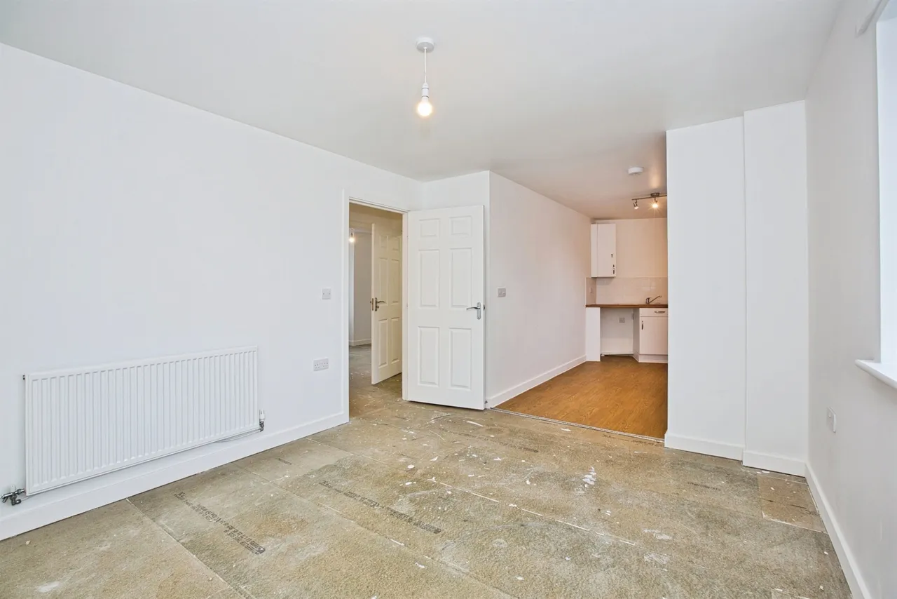 Raven Court, Houndstone, Yeovil, photo 6