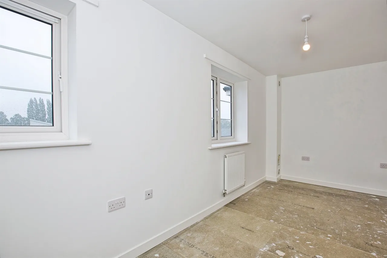 Raven Court, Houndstone, Yeovil, photo 9
